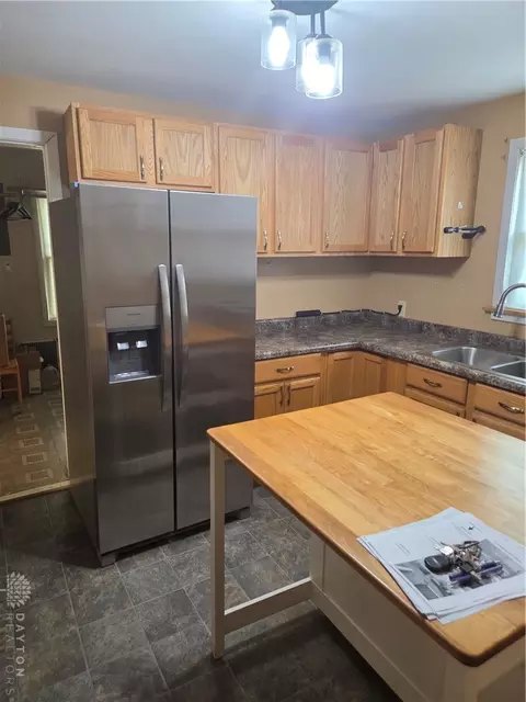 Kitchen - 1013 Ansel Dr, Kettering, OH 45419 photo 2 of 2