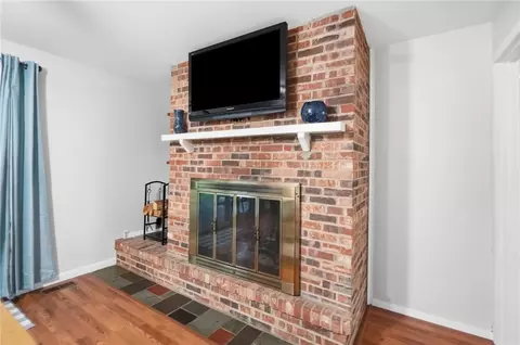 Living - 4408 Fernbrook St, Kettering, OH 45440 photo 8 of 8