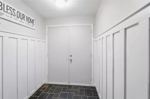 Entry Way - 4408 Fernbrook St, Kettering, OH 45440 photo 1 of 2