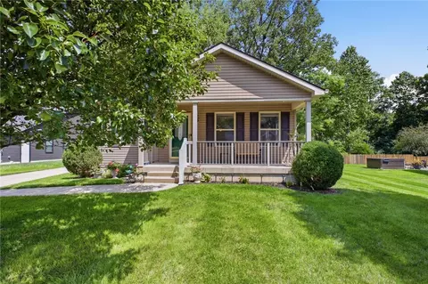 Exterior - 1742 Northpoint Rd, Springfield, OH 45503 photo 2 of 11