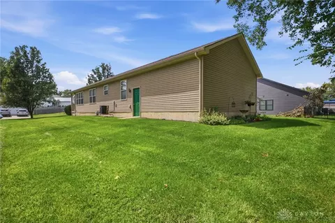 Exterior - 1742 Northpoint Rd, Springfield, OH 45503 photo 11 of 11