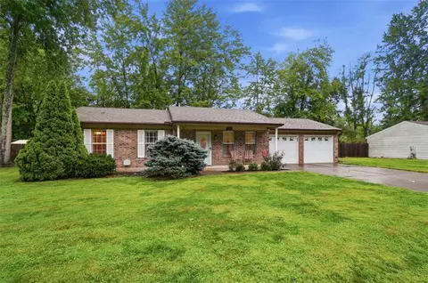 Exterior - 7906 Mulberry St, Maineville, OH 45039 photo 3 of 15