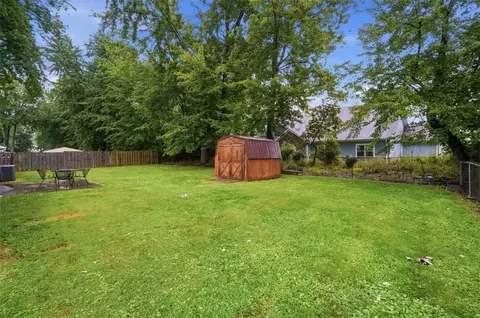Exterior - 7906 Mulberry St, Maineville, OH 45039 photo 11 of 15