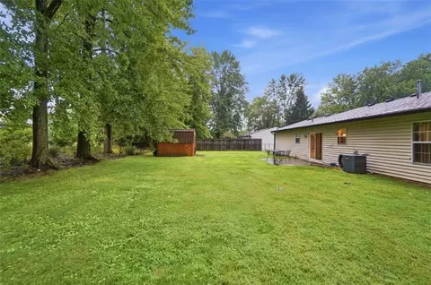Exterior - 7906 Mulberry St, Maineville, OH 45039 photo 9 of 15