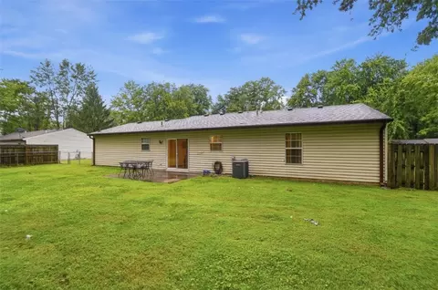 Exterior - 7906 Mulberry St, Maineville, OH 45039 photo 8 of 15