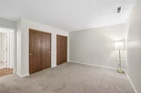 Bedroom - 7906 Mulberry St, Maineville, OH 45039 photo 2 of 6
