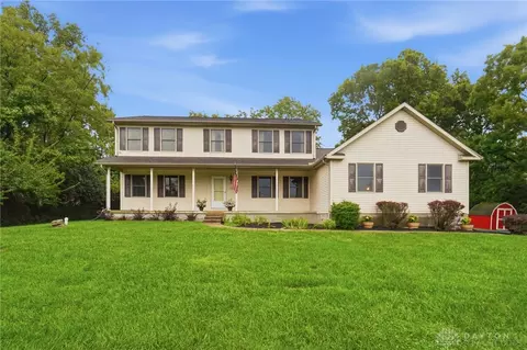 1214 N 11th St, Miamisburg, OH 45342