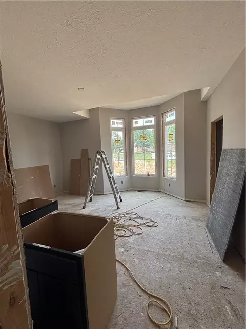 Living - 613 Christopher Dr, Centerville, OH 45458 photo 3 of 3