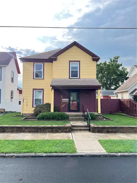 324 S Mulberry St, Troy, OH 45373