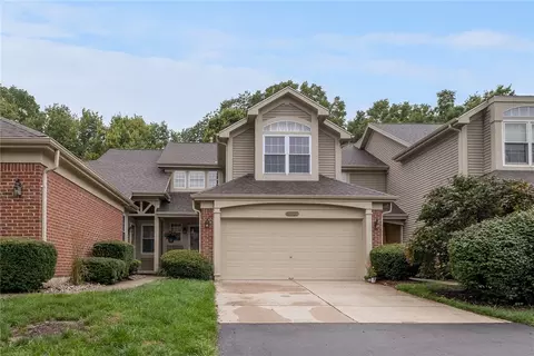 3906 W Summit Ridge Dr, Beavercreek, OH 45430