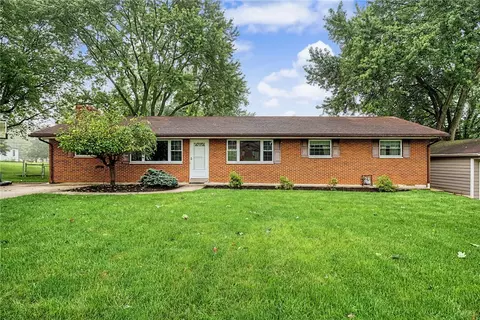 2863 Crone Rd, Dayton, OH 45434