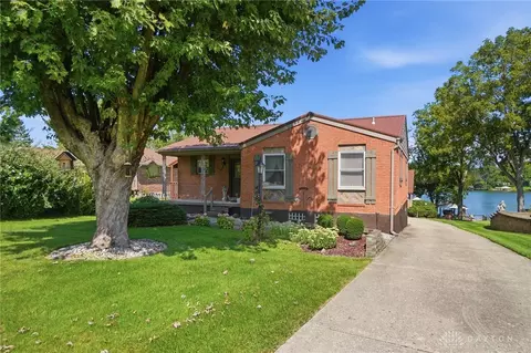 4094 Navajo Trl, Jamestown, OH 45335