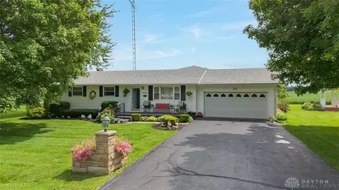 9366 Sandra Dr, New Paris, OH 45347
