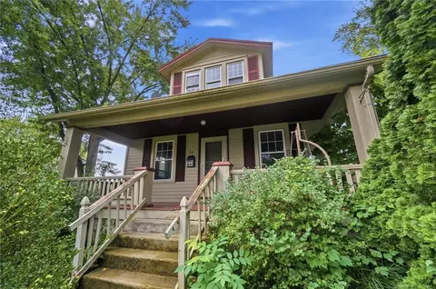 34 Orchard Ave, Englewood, OH 45322