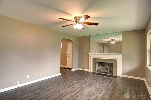 Living - 605 Wedgewood Ave, Kettering, OH 45429 photo 1 of 4