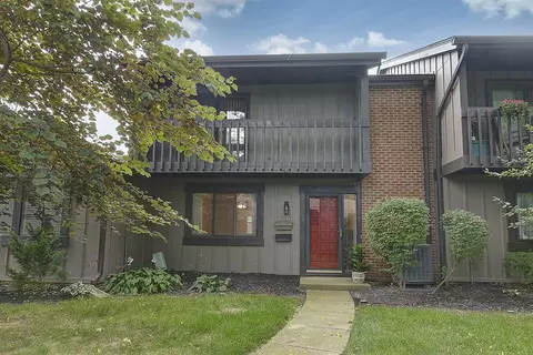 6069 N Quinella Way, Centerville, OH 45459