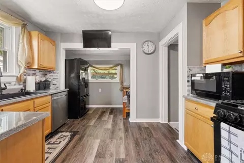 Kitchen - 1115 Beacon St, Springfield, OH 45505 photo 1 of 3