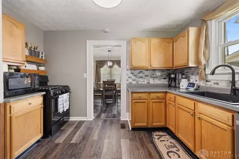 Kitchen - 1115 Beacon St, Springfield, OH 45505 photo 3 of 3