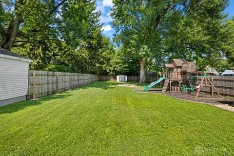 Exterior - 1115 Beacon St, Springfield, OH 45505 photo 14 of 14