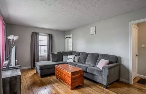 Living - 2002 Malcom, Dayton, OH 45420 photo 1 of 1