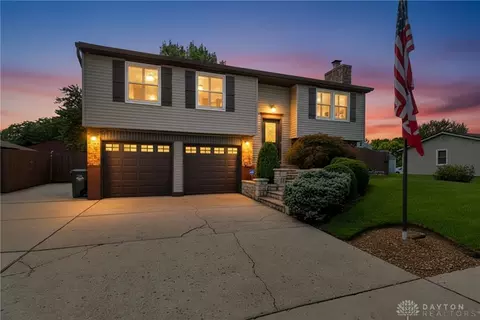 768 Mariclaire Ave, Vandalia, OH 45377
