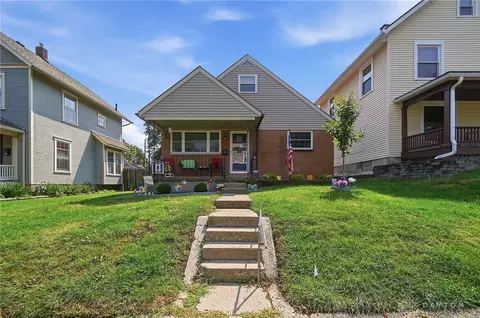1104 Creighton Ave, Dayton, OH 45420
