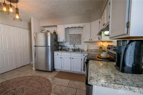 Kitchen - 2940 Purdue Dr, Kettering, OH 45420 photo 4 of 4