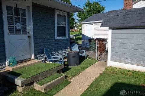 Exterior - 2940 Purdue Dr, Kettering, OH 45420 photo 6 of 7