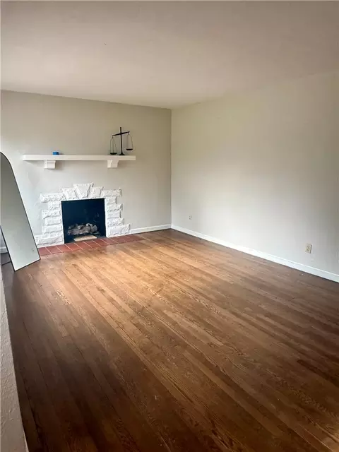 Living - 3247 Aerial Ave, Kettering, OH 45429 photo 1 of 3