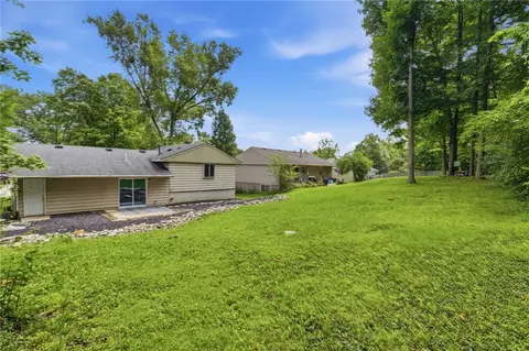 Exterior - 85 Bramblebush Ln, Springboro, OH 45066 photo 6 of 11