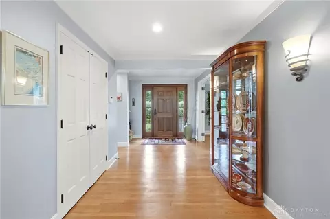 Entry Way - 4275 Trails End Dr, Kettering, OH 45429 photo 3 of 6