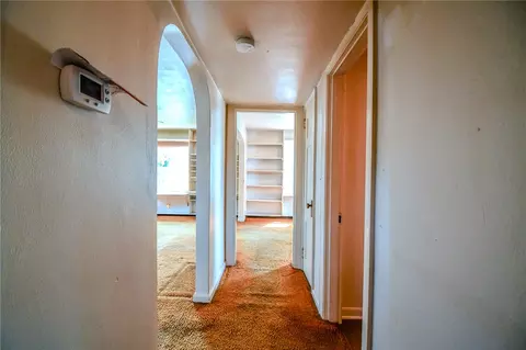 Entry Way - 960 East Dr, Kettering, OH 45419 photo 1 of 3