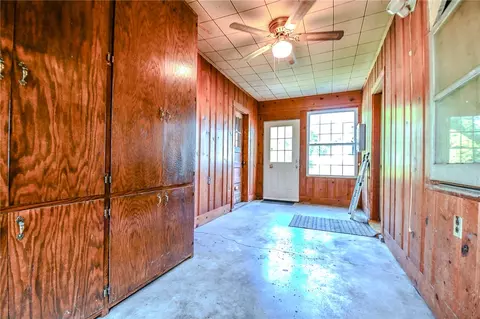 Entry Way - 960 East Dr, Kettering, OH 45419 photo 3 of 3