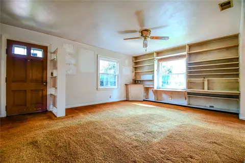 Living - 960 East Dr, Kettering, OH 45419 photo 2 of 5
