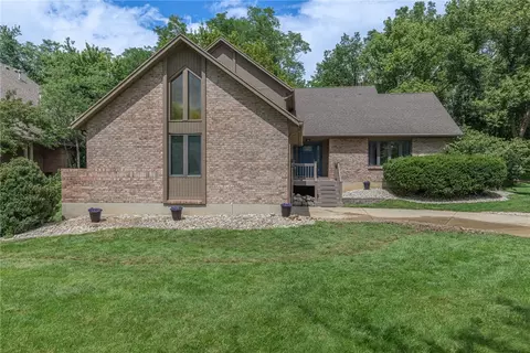 1828 W Tamarron Ct, Springboro, OH 45066