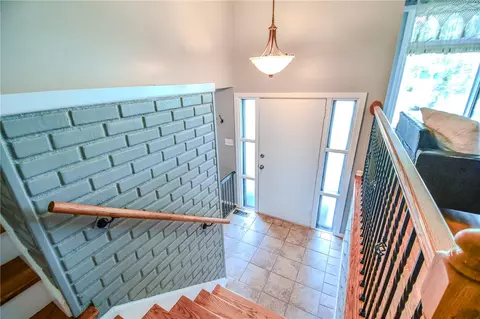 Entry Way - 1708 Dutchess, Kettering, OH 45420 photo 1 of 4
