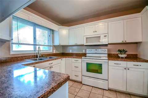 Kitchen - 1708 Dutchess, Kettering, OH 45420 photo 1 of 2