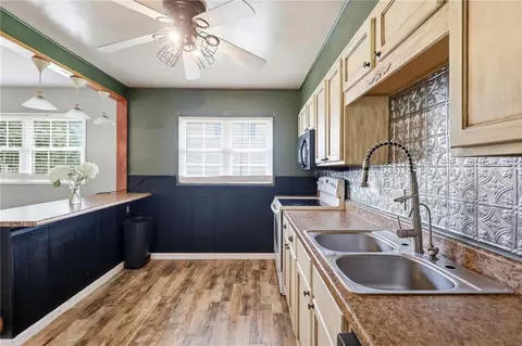 Kitchen - 2329 Culver Ave, Kettering, OH 45420 photo 3 of 3