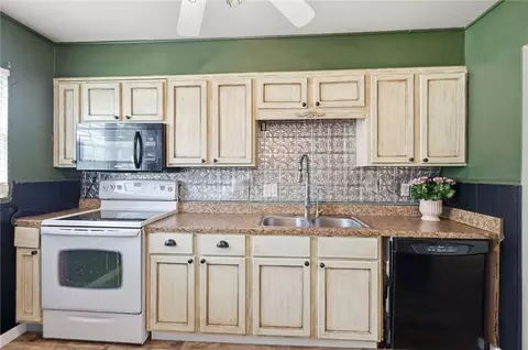 Kitchen - 2329 Culver Ave, Kettering, OH 45420 photo 2 of 3