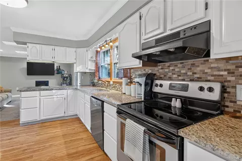 Kitchen - 4444 E State Route 41, Troy, OH 45373 photo 3 of 3