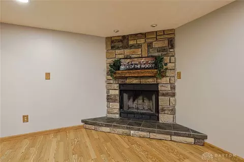 Living - 3091 Fairfield Pike, Springfield, OH 45502 photo 5 of 10