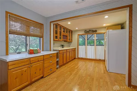 Kitchen - 3091 Fairfield Pike, Springfield, OH 45502 photo 2 of 5