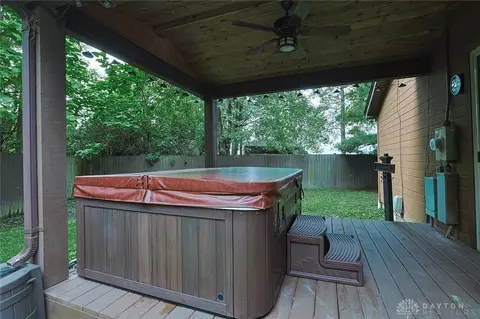 Exterior - 3091 Fairfield Pike, Springfield, OH 45502 photo 7 of 17