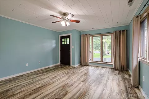Living - 3091 Fairfield Pike, Springfield, OH 45502 photo 9 of 10