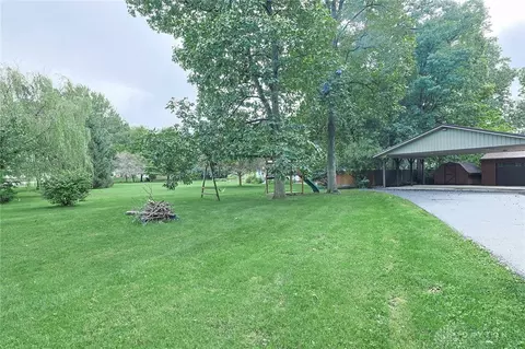 Exterior - 3091 Fairfield Pike, Springfield, OH 45502 photo 10 of 17