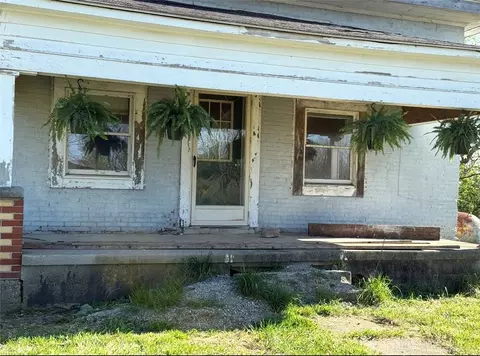 6055 State Route 734, Jamestown, OH 45335