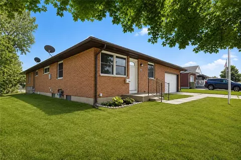 Exterior - 1243 Student Ave, Springfield, OH 45503 photo 3 of 5