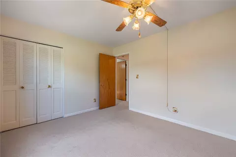 Bedroom - 2206 Fox Run Rd, Centerville, OH 45459 photo 2 of 8