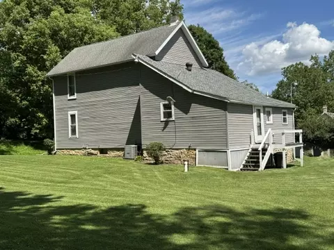 Exterior - 145 Upper Valley Pike, Springfield, OH 45504 photo 4 of 10
