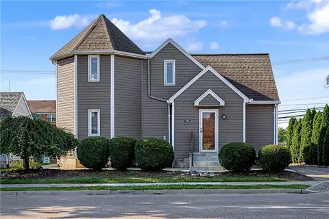 640 W Main St, Tipp City, OH 45371
